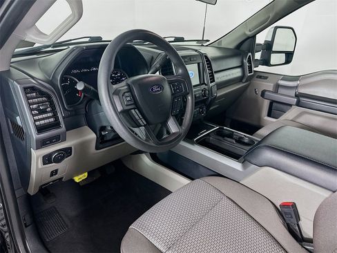Used 2022 Ford F350 XLT w/ XLT Premium Package image 30