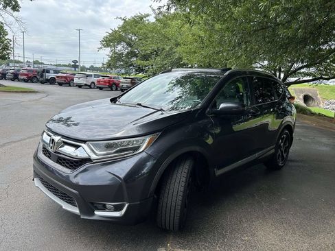 Used 2018 Honda CR-V Touring image 5