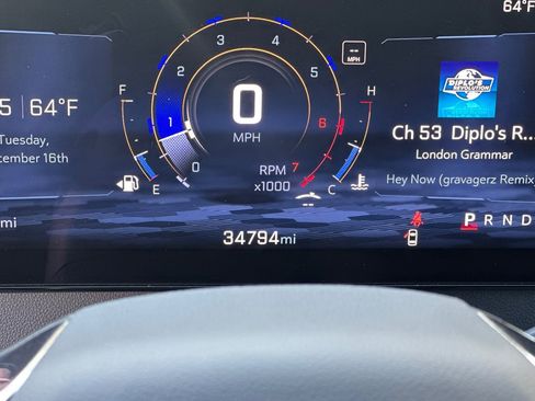 Used 2024 Chevrolet Traverse LT image 28