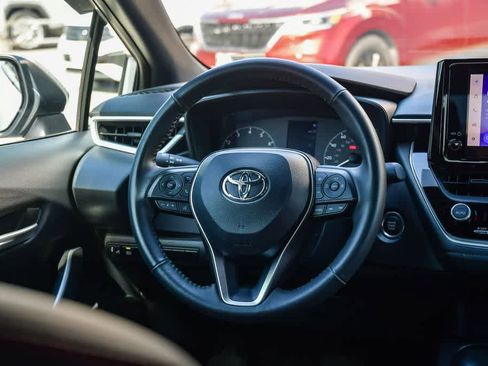 Used 2023 Toyota Corolla SE w/ SE Premium Package image 12