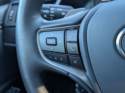 Certified 2024 Lexus ES 300h w/ Premium Package image 22