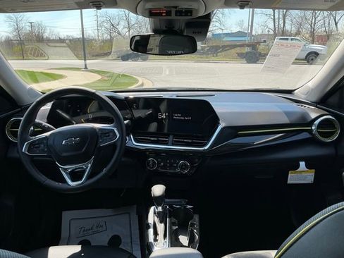 New 2026 Chevrolet Trax ACTIV w/ Driver Confidence Package FWD image 21