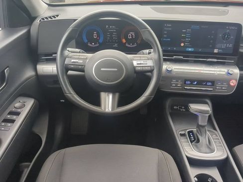 Used 2025 Hyundai Kona SEL FWD image 15