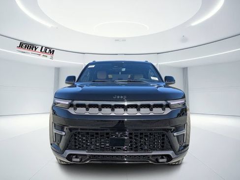 New 2026 Jeep Grand Wagoneer Summit AWD/4WD image 8