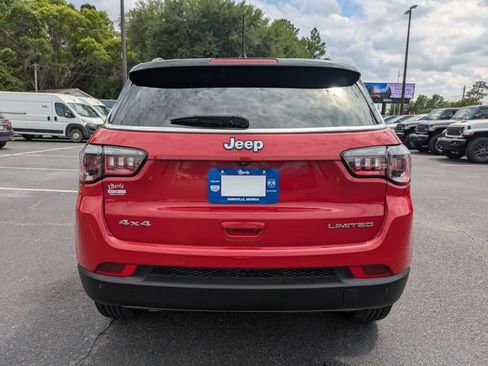 Used 2024 Jeep Compass Limited AWD/4WD image 5