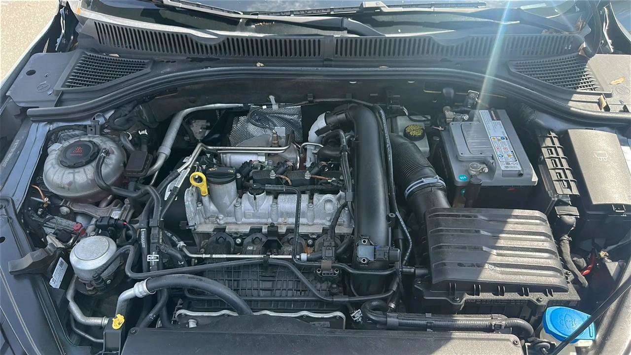 Used 2021 Volkswagen Jetta SE w/ SE Cold Weather Package FWD image 36