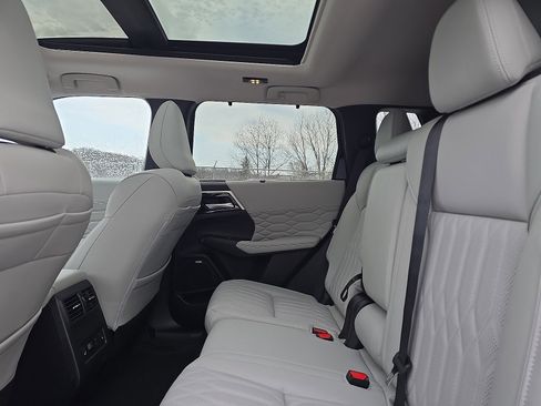 New 2026 Mitsubishi Outlander SEL AWD/4WD image 25