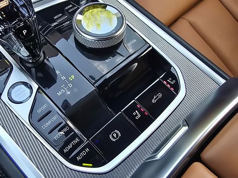 Used 2022 BMW 840i xDrive Convertible AWD/4WD image 46