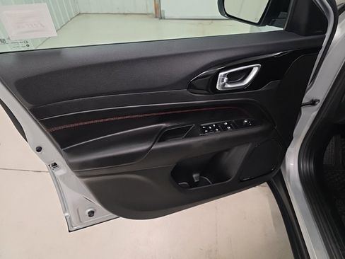 New 2026 Jeep Compass Trailhawk image 11