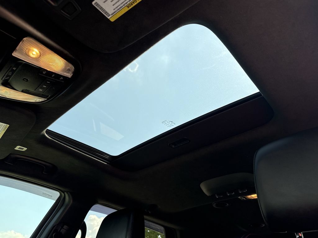 Used 2022 Dodge Durango R/T RWD image 23