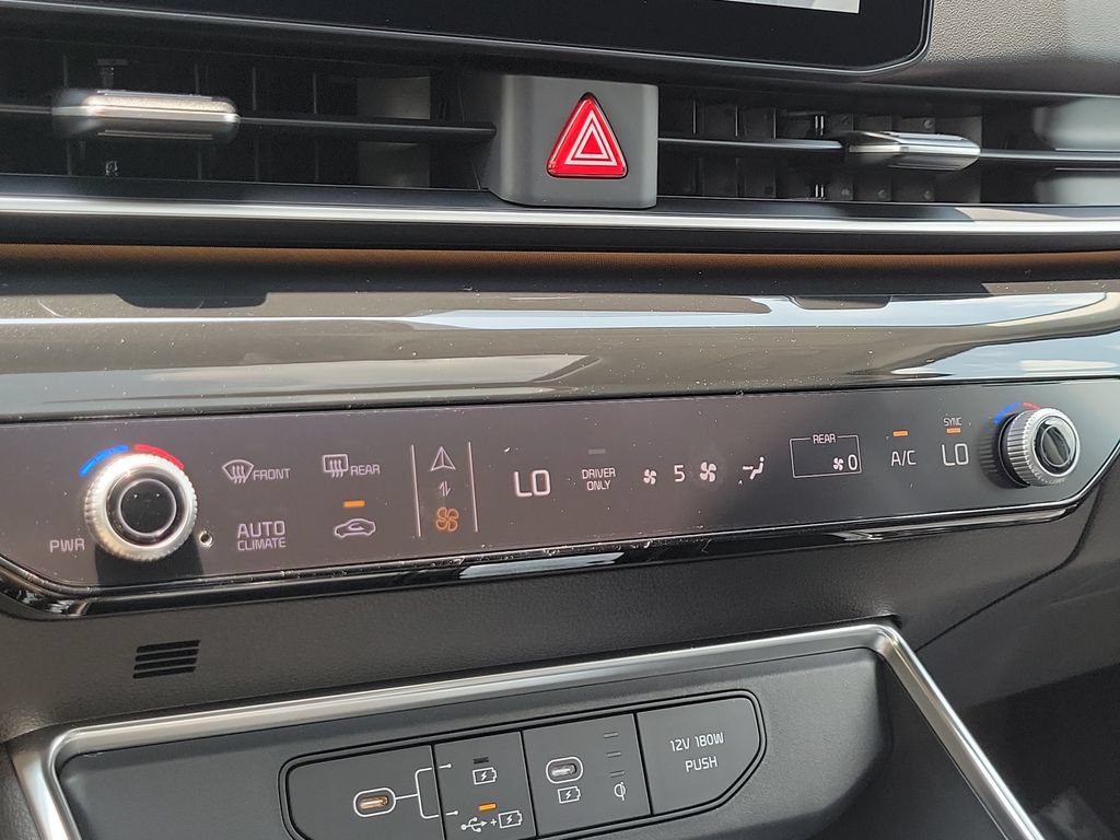New 2026 Kia Carnival SX Prestige FWD image 17