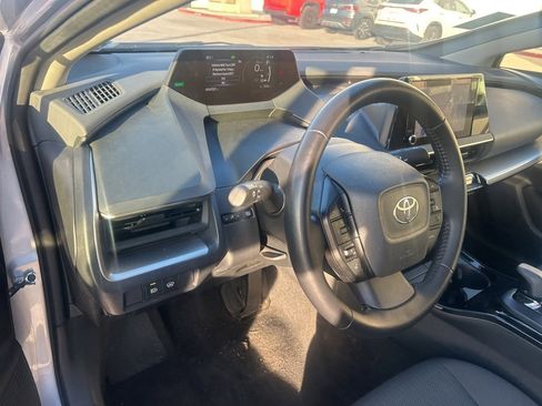 Used 2024 Toyota Prius Limited image 4