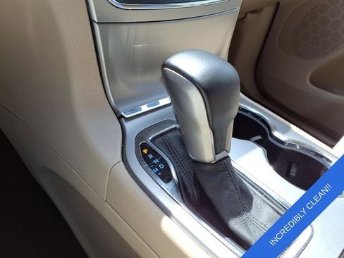 Used 2018 Jeep Grand Cherokee Laredo image 6