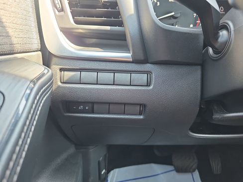 Used 2021 Nissan Rogue S FWD image 20