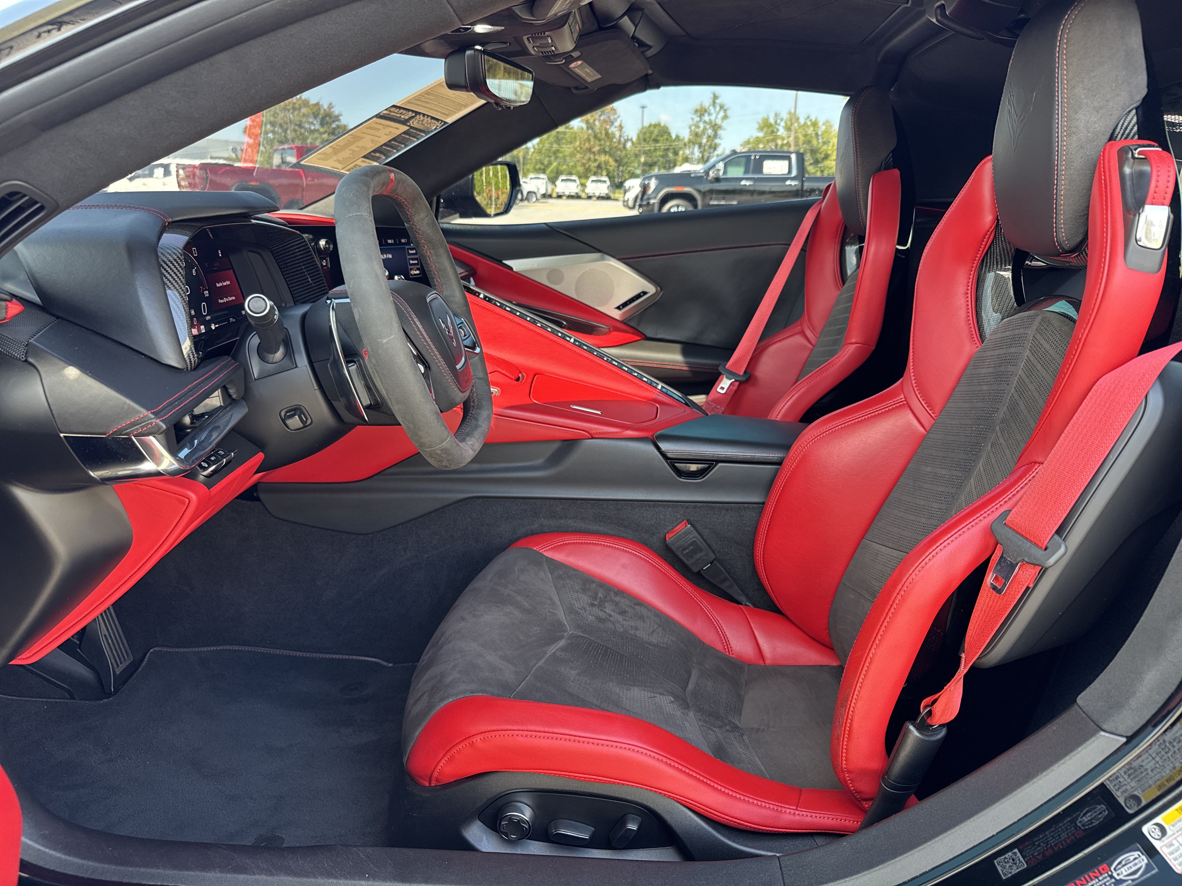Used 2020 Chevrolet Corvette Stingray Premium Cpe w/ 3LT Preferred Equipment Group RWD image 17