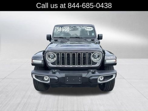 Certified 2025 Jeep Wrangler Unlimited Sahara w/ Safety Group AWD/4WD image 2