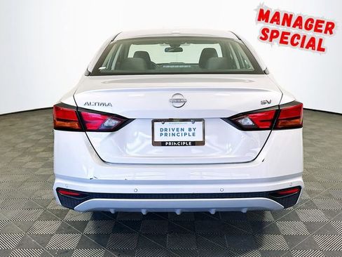Used 2023 Nissan Altima 2.5 SV image 7