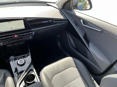 Used 2024 Kia Niro Wind image 10
