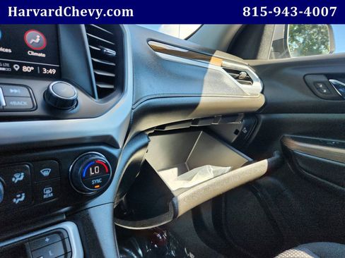 Used 2023 GMC Acadia SLE image 12