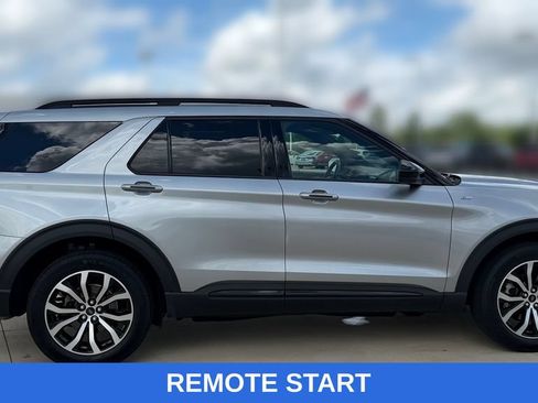 Used 2023 Ford Explorer ST-Line AWD/4WD image 6