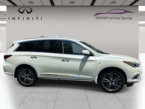 Used 2019 INFINITI QX60 Luxe w/ Sensory Package AWD/4WD image 8