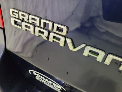 Used 2017 Dodge Grand Caravan SE image 50