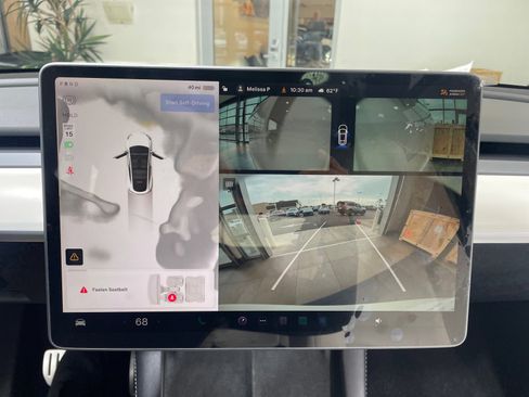 Used 2025 Tesla Model Y Performance image 26