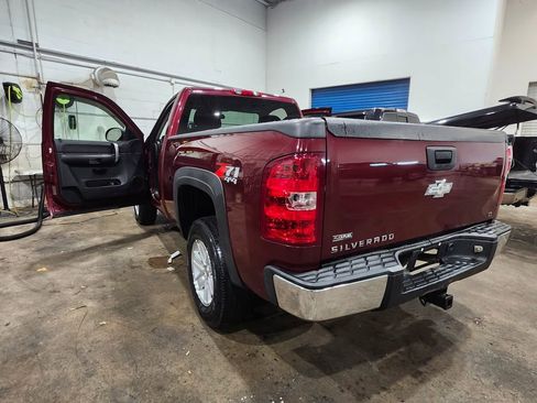 Used 2008 Chevrolet Silverado 1500 LT w/ Suspension Package, Off-Road AWD/4WD image 4