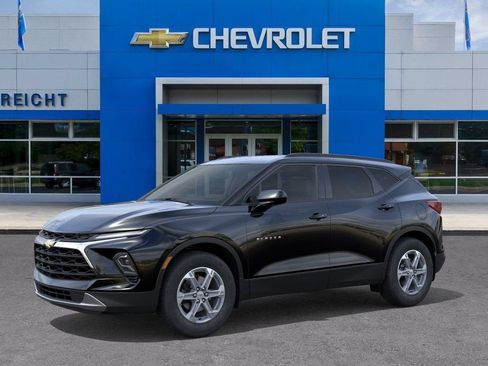 New 2026 Chevrolet Blazer LT FWD image 2