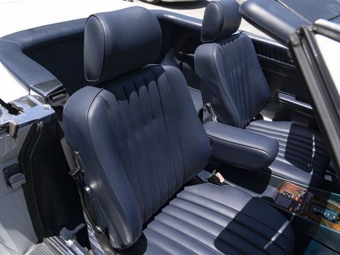 Used 1988 Mercedes-Benz 560 SL image 21