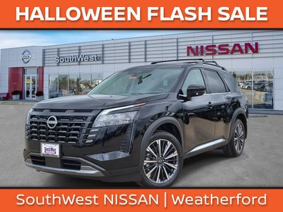 New 2026 Nissan Pathfinder Platinum w/ Cargo Package