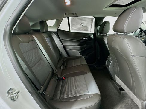New 2026 Chevrolet Trax LT w/ Sunroof Package image 27