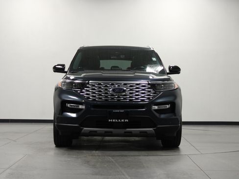 Used 2022 Ford Explorer Platinum w/ Technology Package RWD image 9
