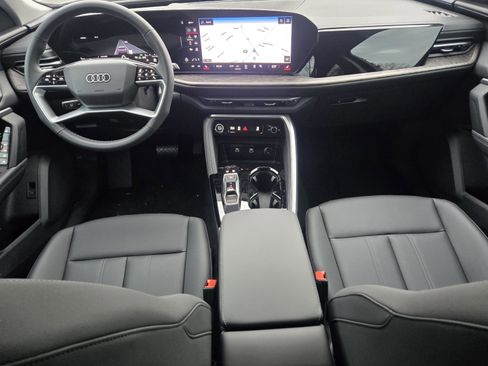 New 2025 Audi Q5 Premium image 28