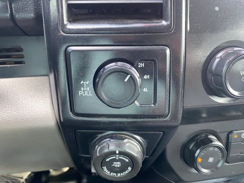 Used 2020 Ford F150 XL w/ Equipment Group 101A Mid AWD/4WD image 15