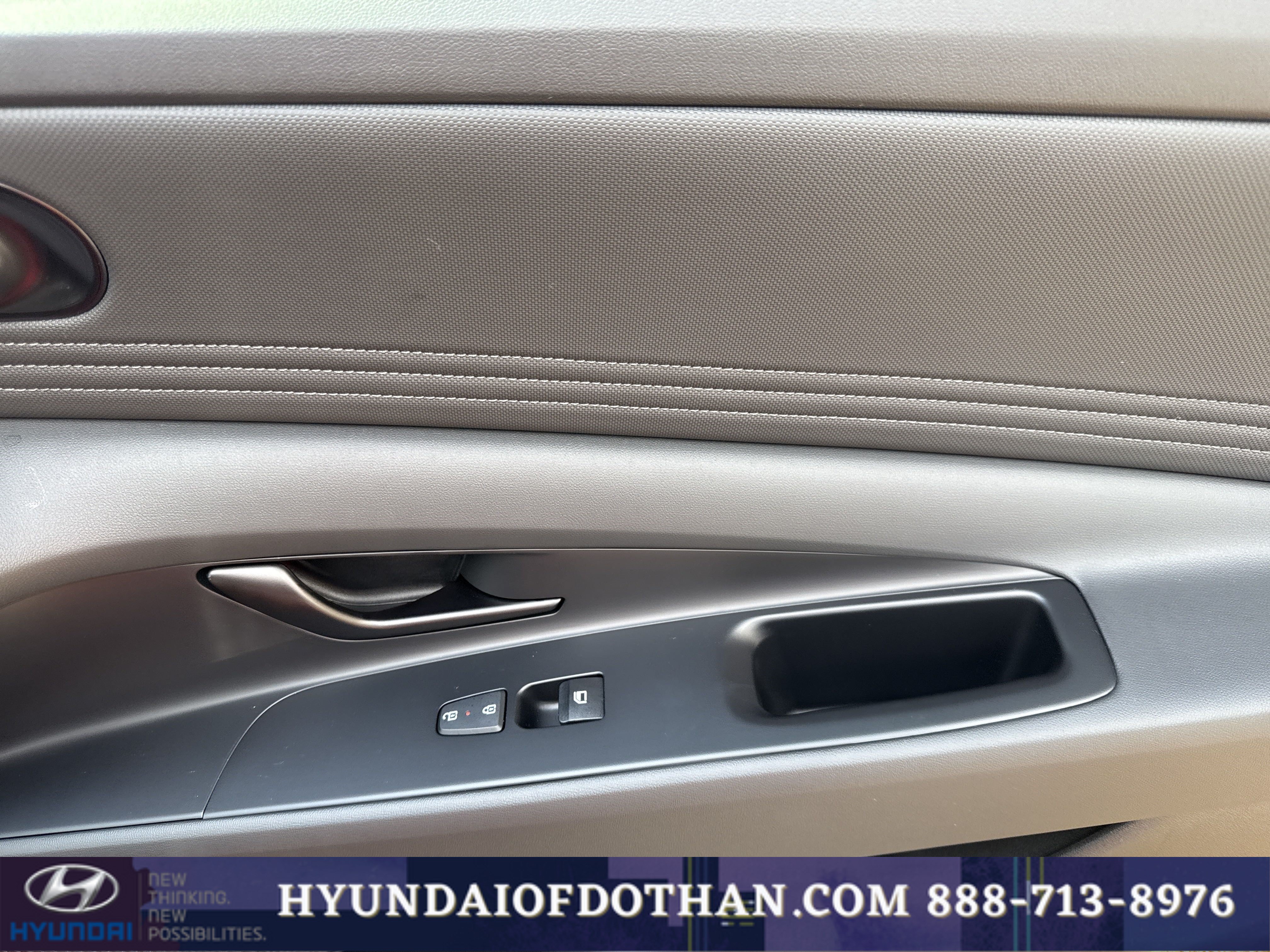 Certified 2025 Hyundai Elantra Sport FWD image 18