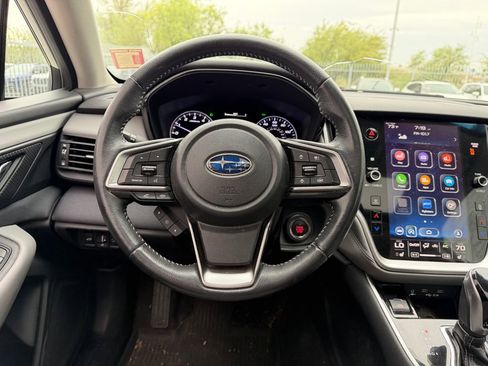 Used 2020 Subaru Outback Premium image 8