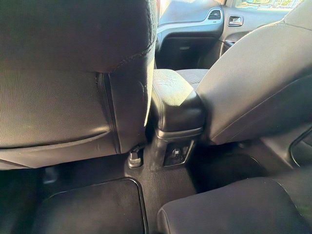Used 2018 Dodge Journey SE AWD/4WD image 23