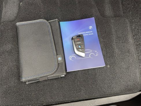 Used 2025 BMW 330i Sedan image 81