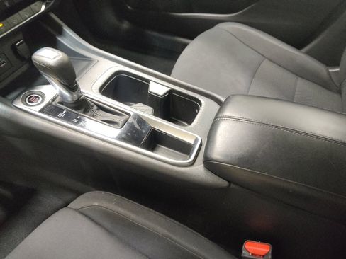 Used 2020 Nissan Sentra S image 26