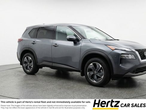 Used 2025 Nissan Rogue SV image 1