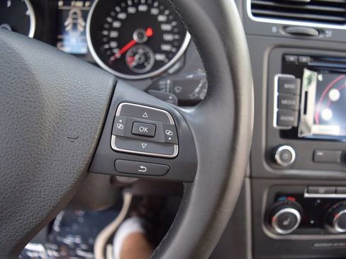 Used 2013 Volkswagen Golf TDI image 68