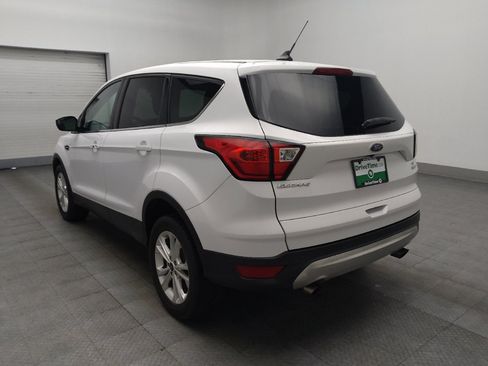 Used 2019 Ford Escape SE FWD image 5