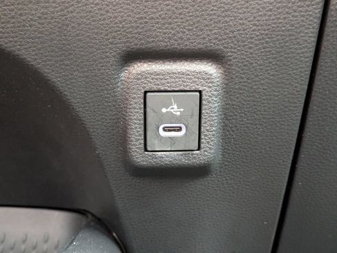 Used 2025 Toyota Corolla LE FWD image 22