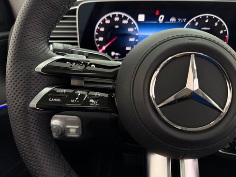 New 2026 Mercedes-Benz GLS 450 4MATIC image 15