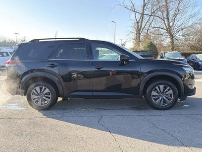 Used 2024 Nissan Pathfinder SV