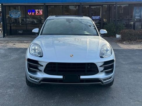 Used 2015 Porsche Macan Turbo image 3