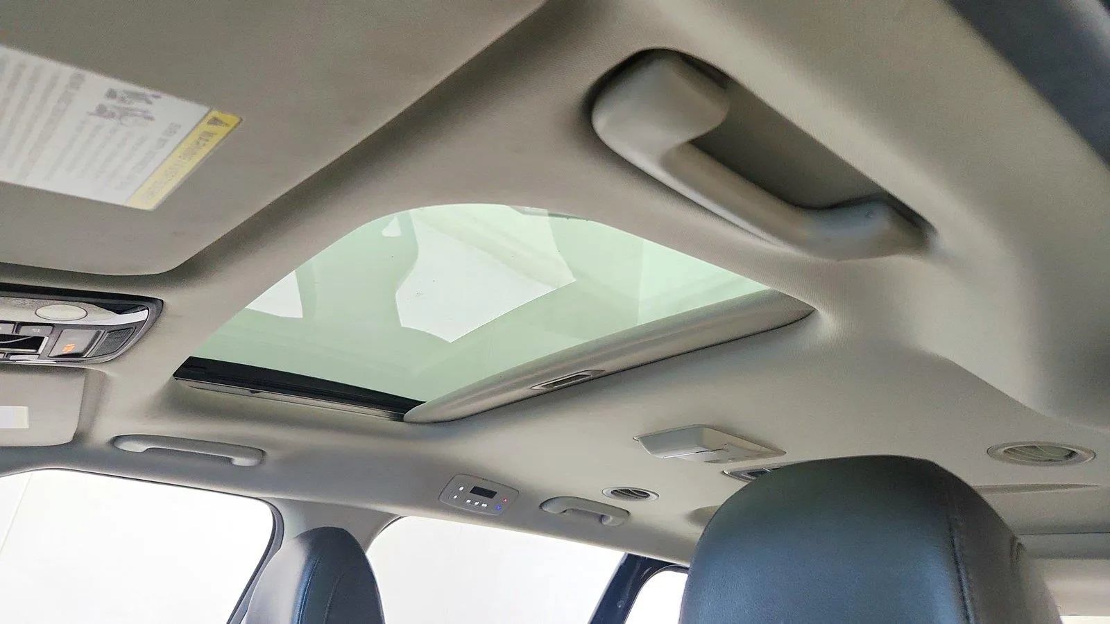 Used 2022 Kia Carnival SX Prestige FWD image 22
