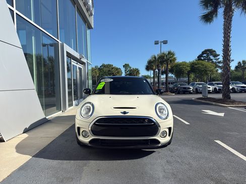 Used 2017 MINI Cooper Clubman S FWD image 2