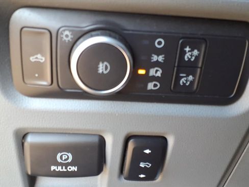 Used 2021 Ford F150 Lariat w/ Equipment Group 501A Mid image 29